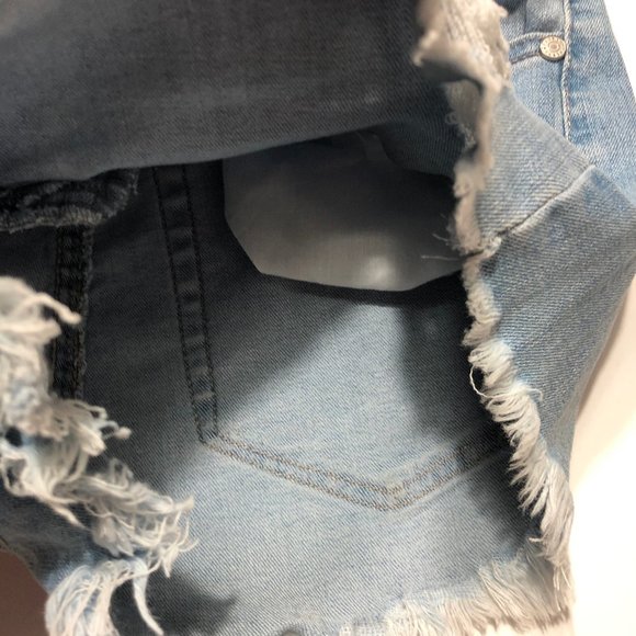 REFUGE HIGH RISE SHORT DISTRESSED 6 - Picture 5 of 6